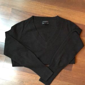 Black fitted cashmere sweater